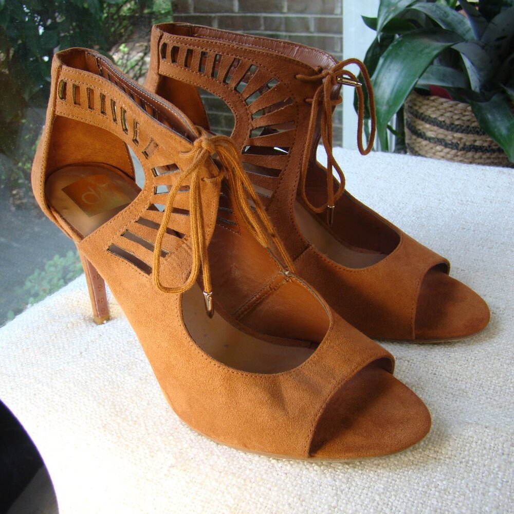 Dolce Vita Camel suede cut out open toe heeled sandals Size 10